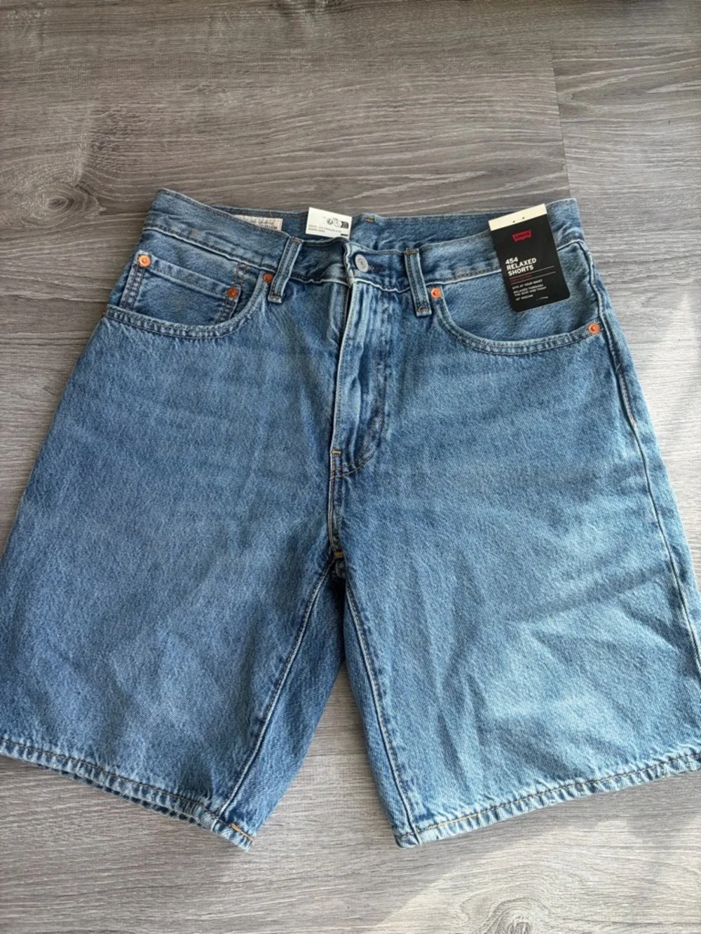 NWT Mens Levi's Denim Relaxed Fit Jean Shorts